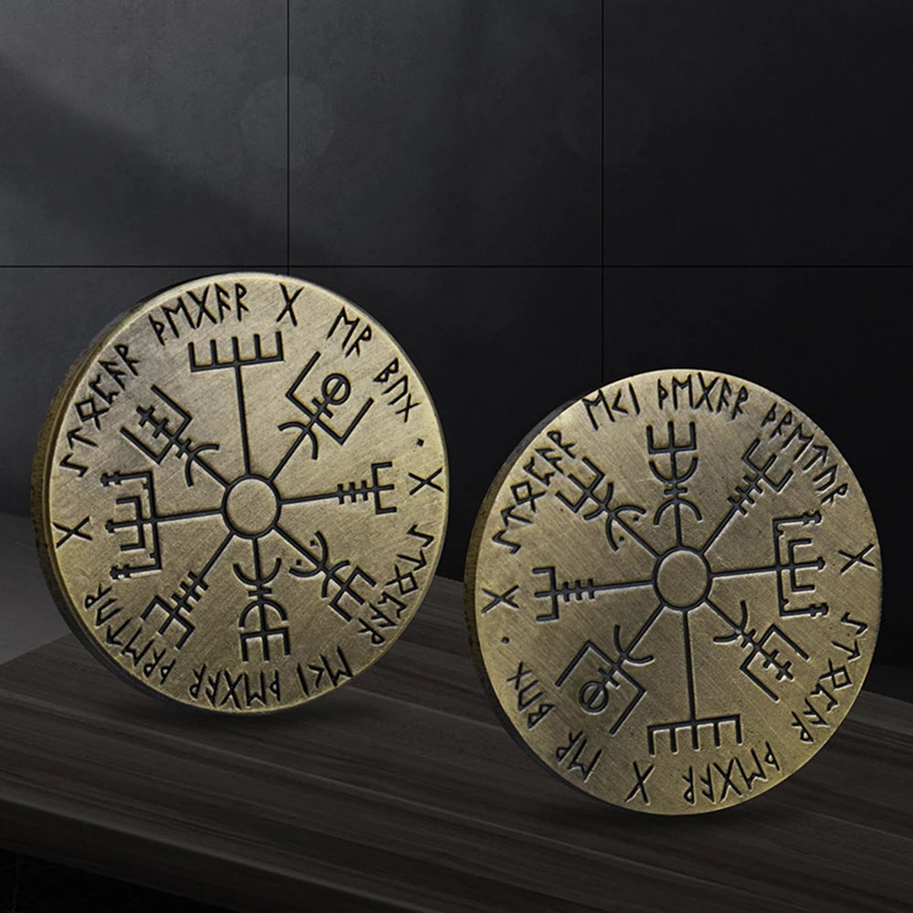 Nordic Viking Coin Vegvisir Guidepost Compass with prestigious case